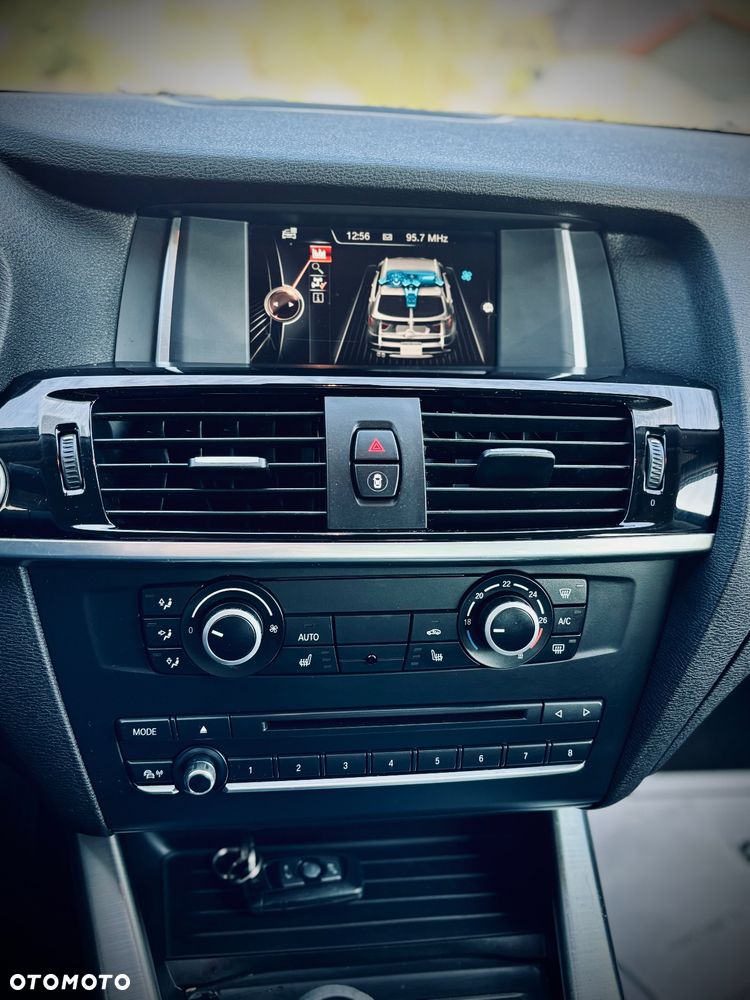 BMW X3 sDrive18d - 11