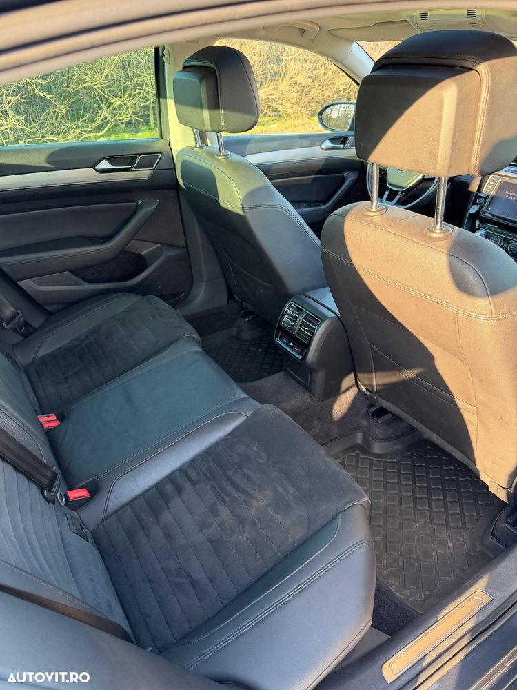 Volkswagen Passat - 8