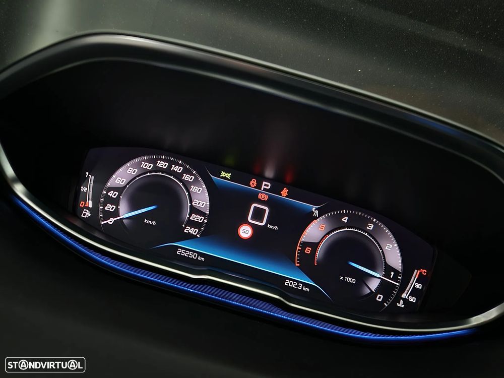 Peugeot 3008 1.5 BlueHDi GT EAT8 - 22