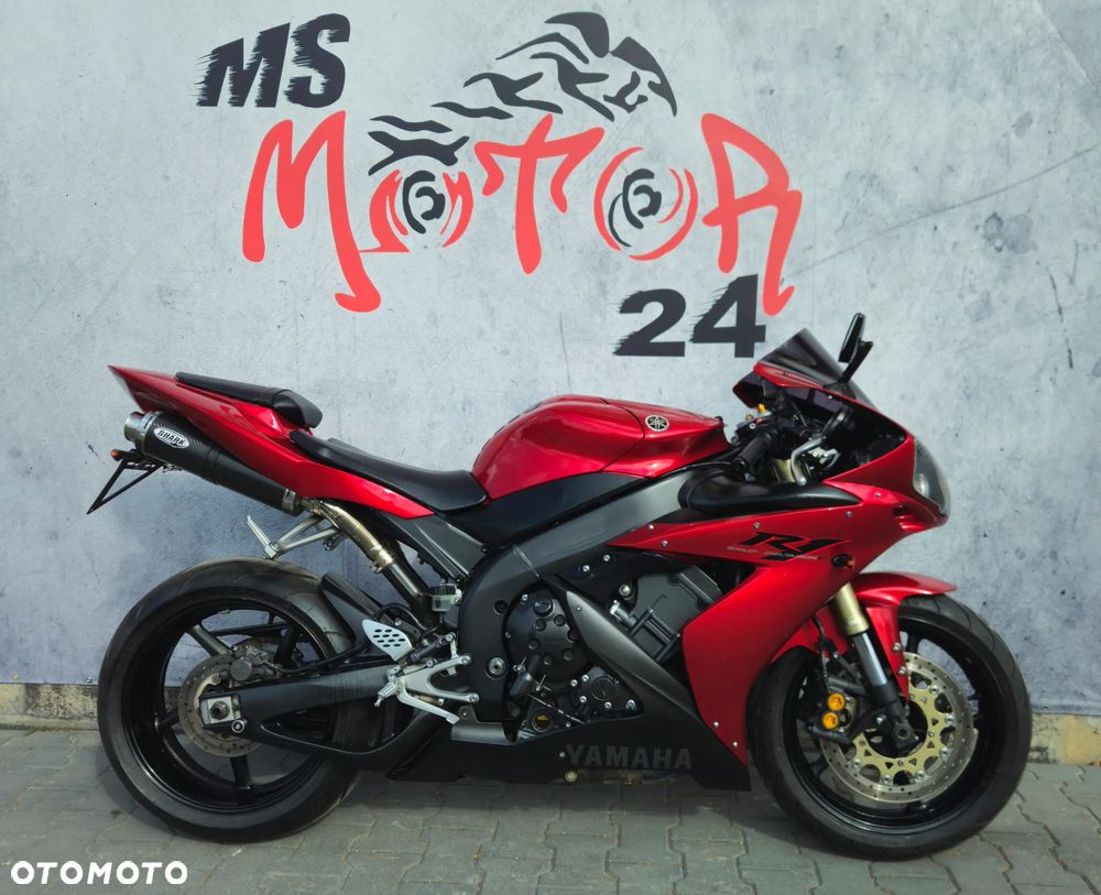 Yamaha R1 - 4