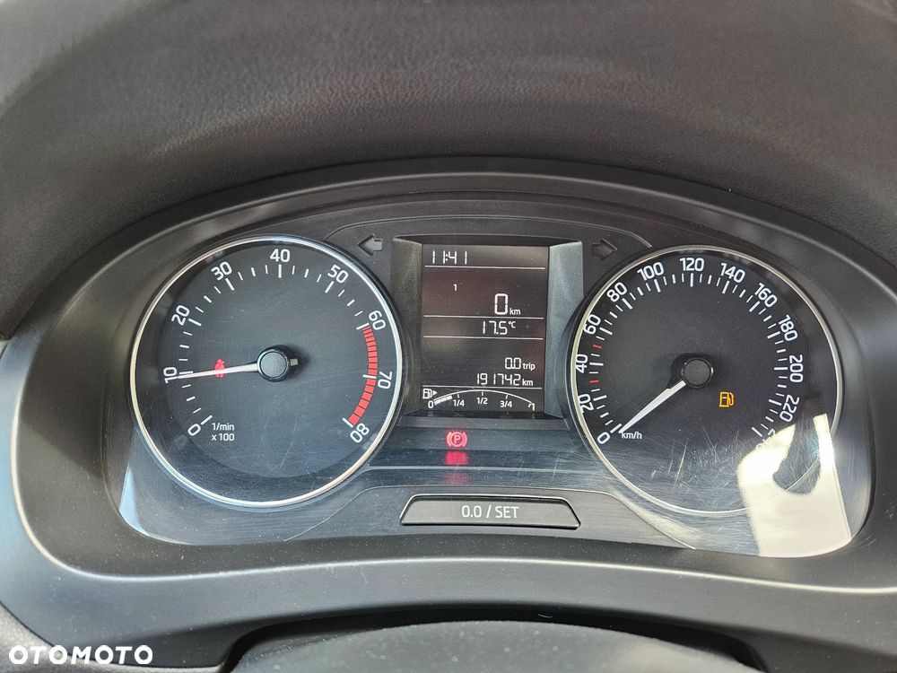 Skoda RAPID - 20