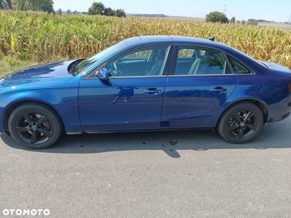 Audi A4 Limousine - 3