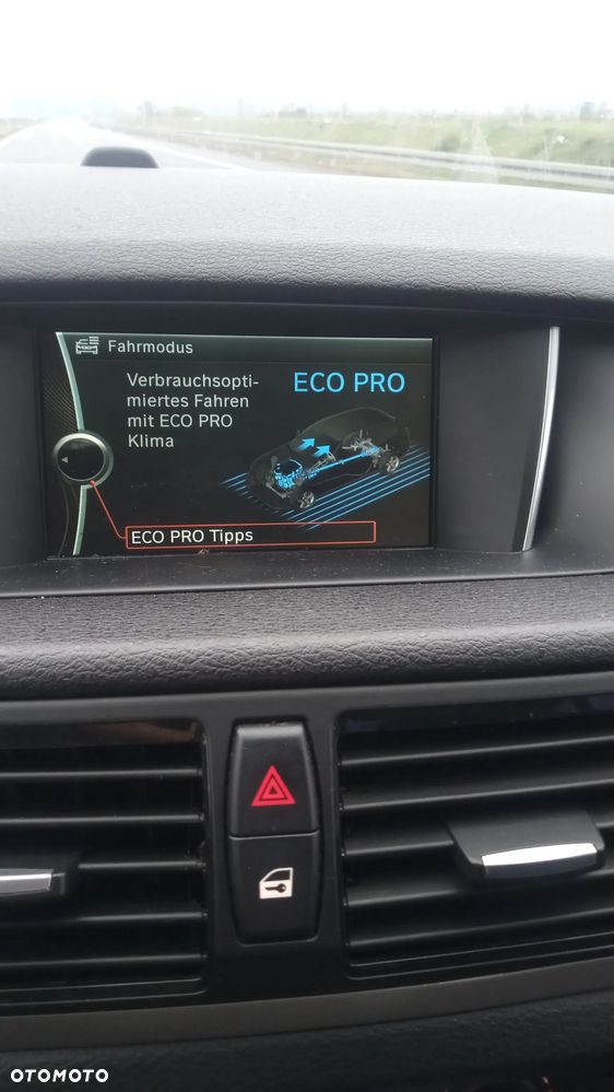 BMW X1 sDrive18d - 15