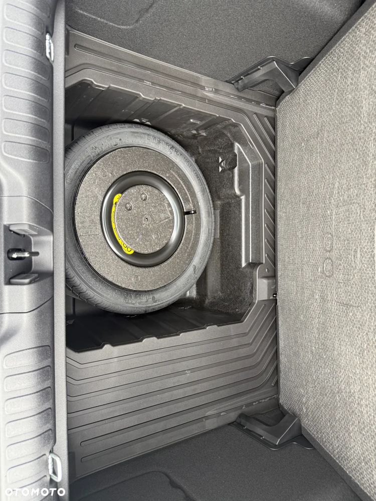 Ford Puma 1.0 EcoBoost mHEV Titanium - 11