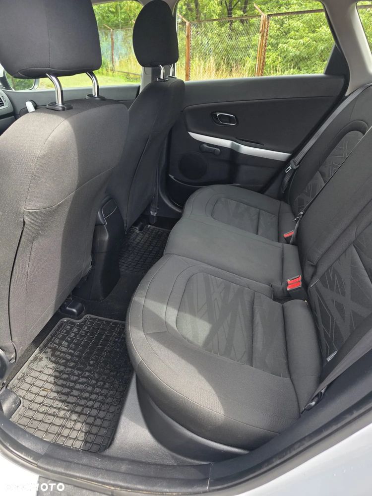Kia Ceed 1.4 L - 23