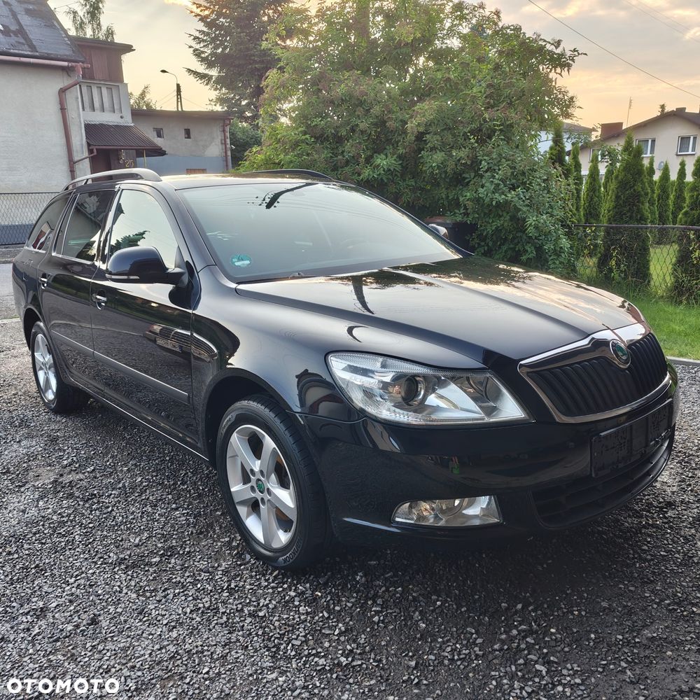 Skoda Octavia 2.0 TDI Elegance DSG - 2