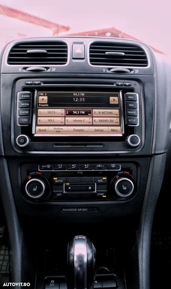 Volkswagen Golf 2.0 TDI DPF DSG MATCH - 8