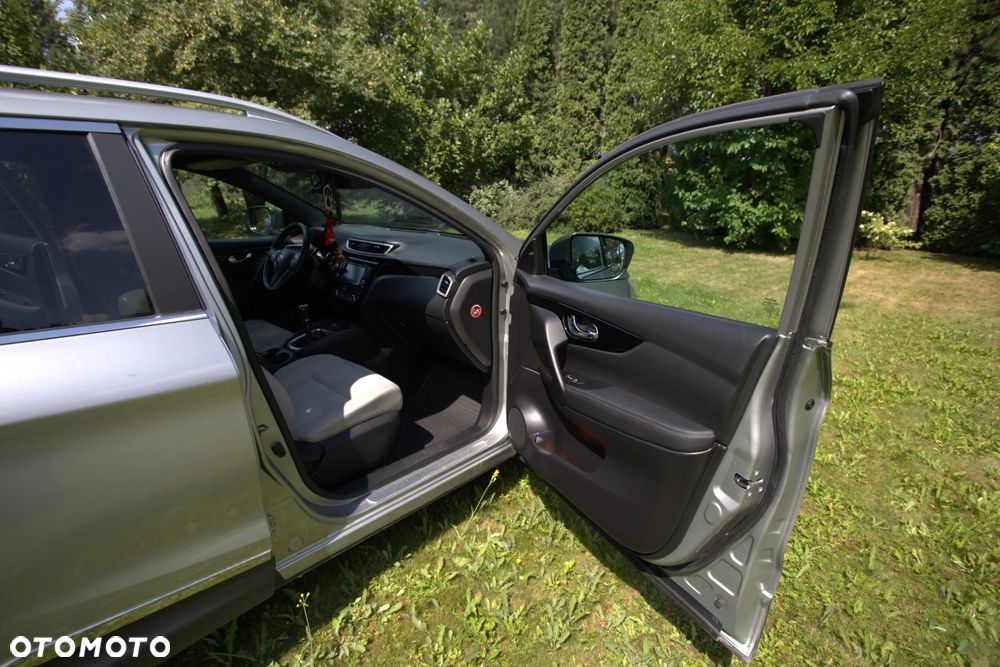 Nissan Qashqai 1.6 dCi 4x4 360 S&S - 12