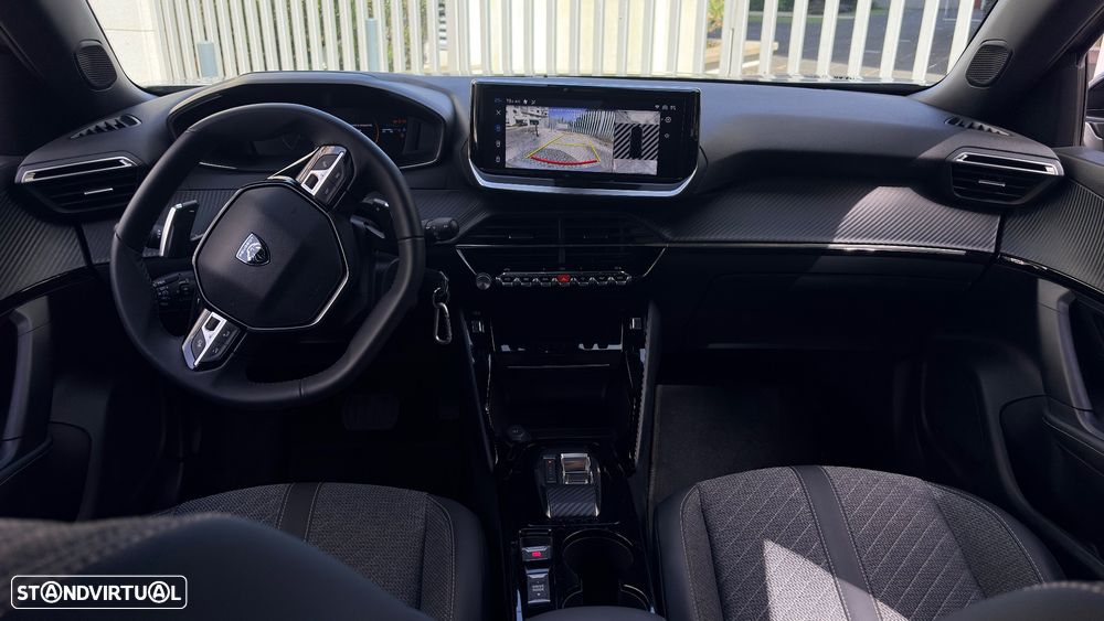 Peugeot 2008 1.2 PureTech Allure EAT8 - 10