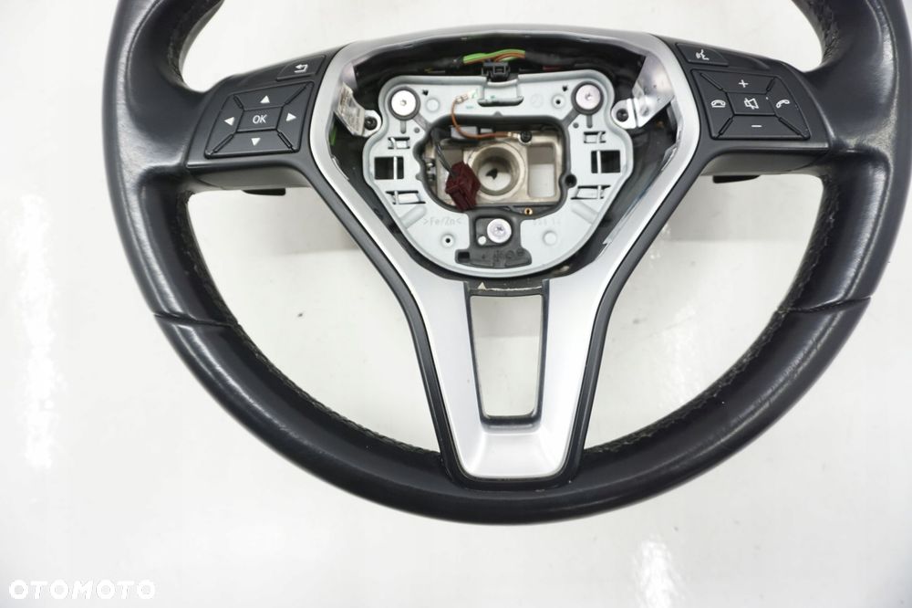 MERCEDES W246 KIEROWNICA SKÓRZANA ŁOPATKI - 6