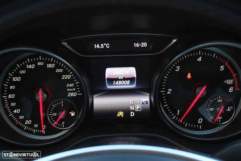 Mercedes-Benz CLA 200 d Shooting Brake 8G-DCT AMG Line - 10