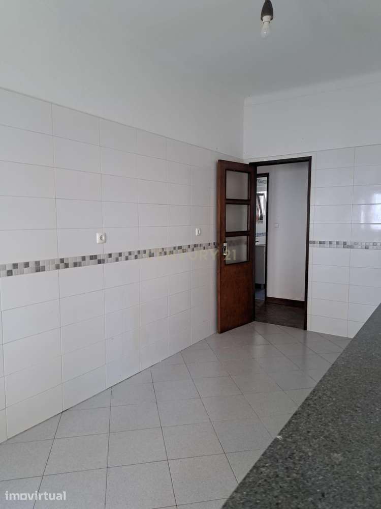 Apartamento T1 em Localização Privilegiada e Tranquila - Grande imagem: 3/11