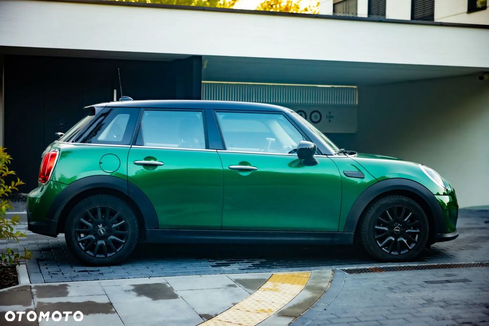 MINI Cooper Standard - 4