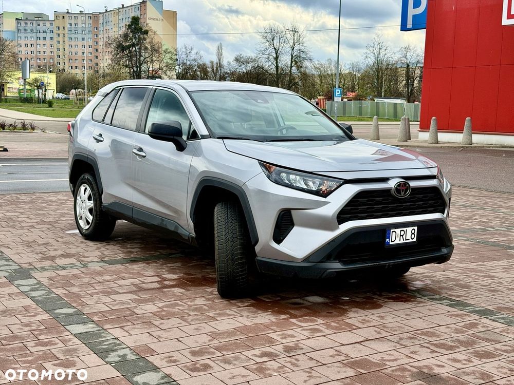 Toyota RAV4 - 9