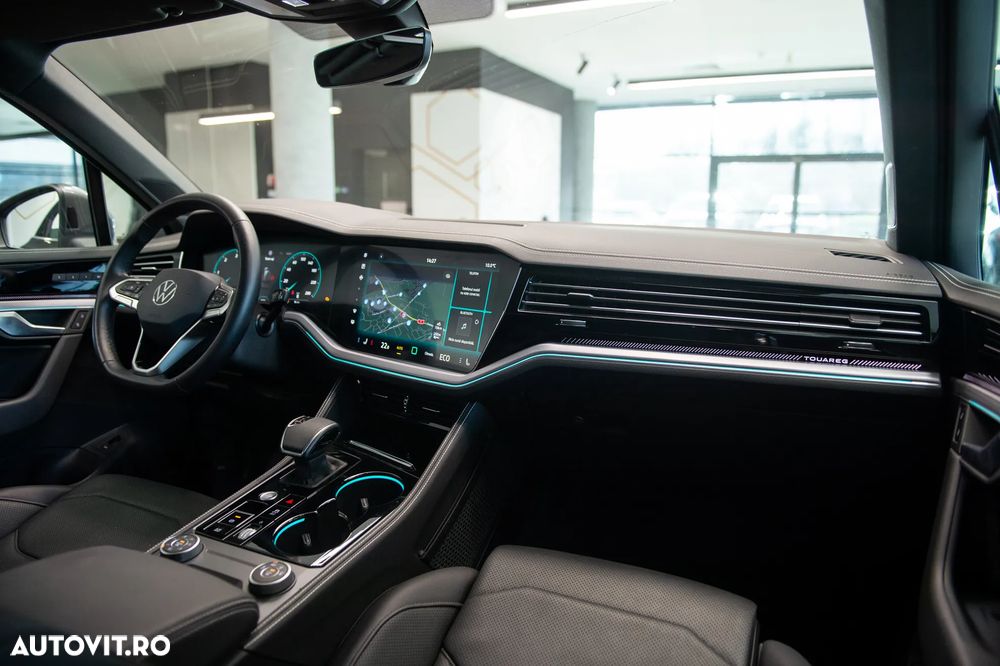 Volkswagen Touareg V6 TDI 4MOTION Elegance - 31