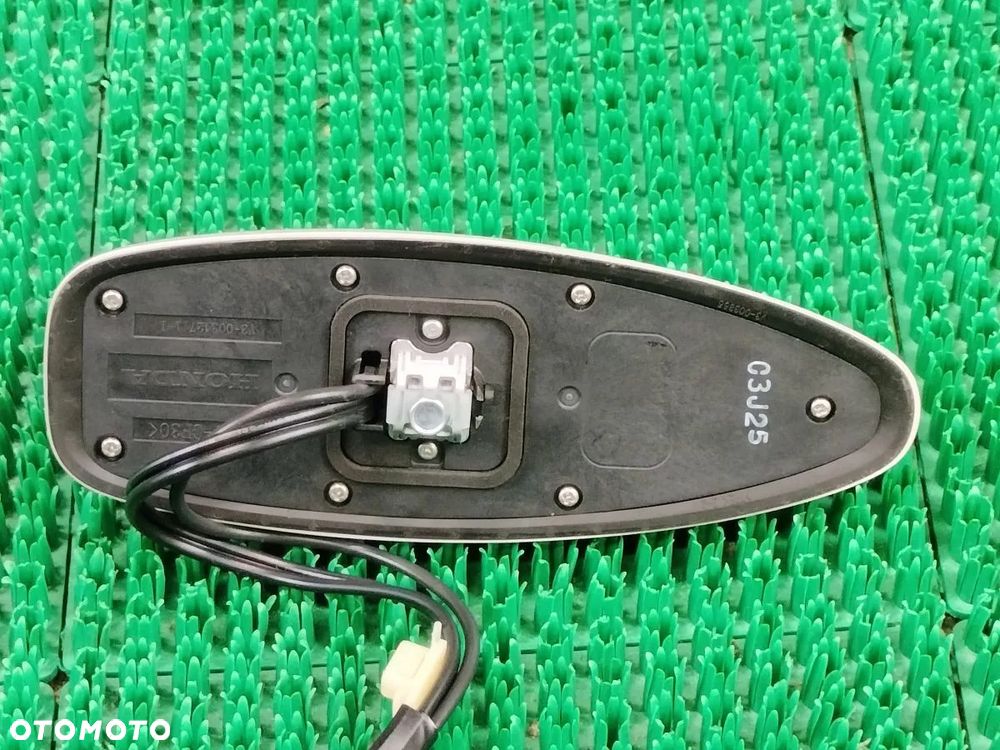 HONDA CR-V od 2023r Antena Dachowa Rekinek - 3