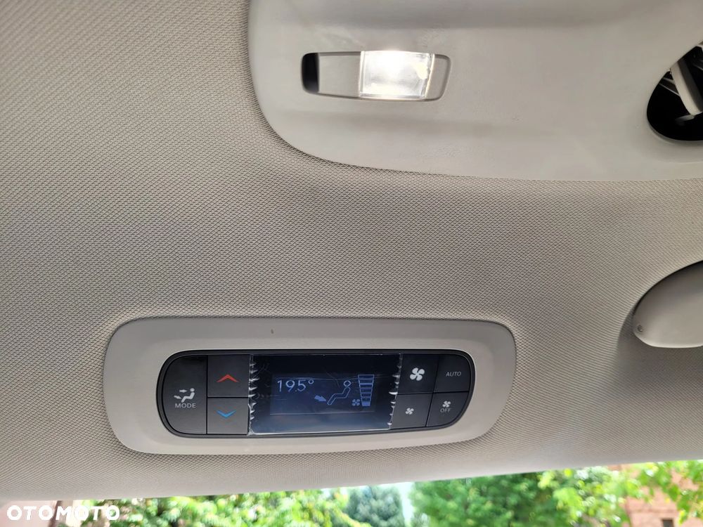 Chrysler Pacifica - 28