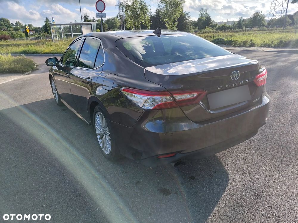 Toyota Camry 2.5 Hybrid Executive CVT - 3