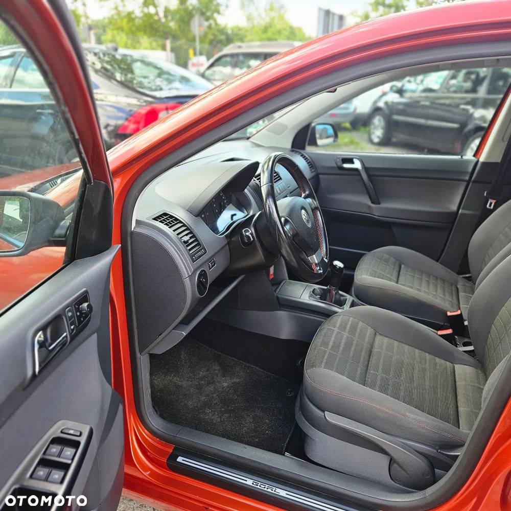Volkswagen Polo - 11