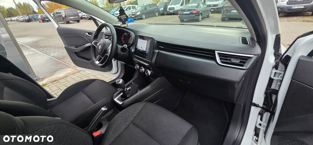 Renault Clio TCe 100 BUSINESS EDITION - 38