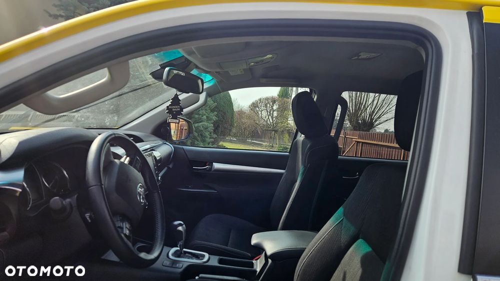 Toyota Hilux 2.8 D-4D Double Cab SR5 4x4 - 20