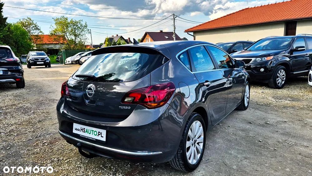 Opel Astra 1.4 Turbo Cosmo - 14