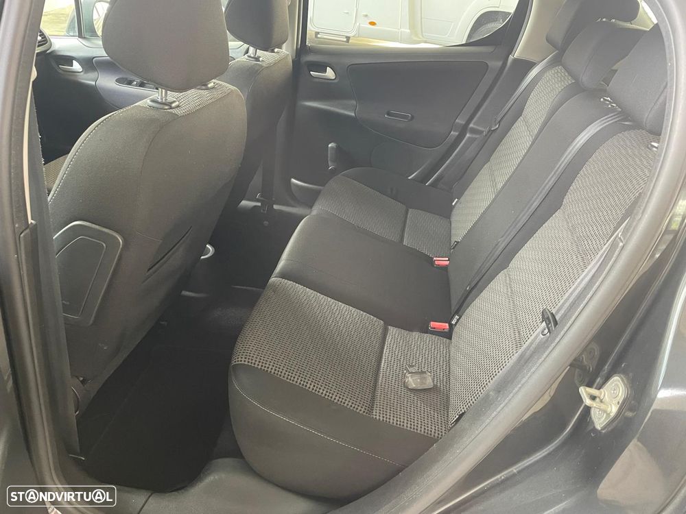Peugeot 207 1.4 VTi Sportium - 16