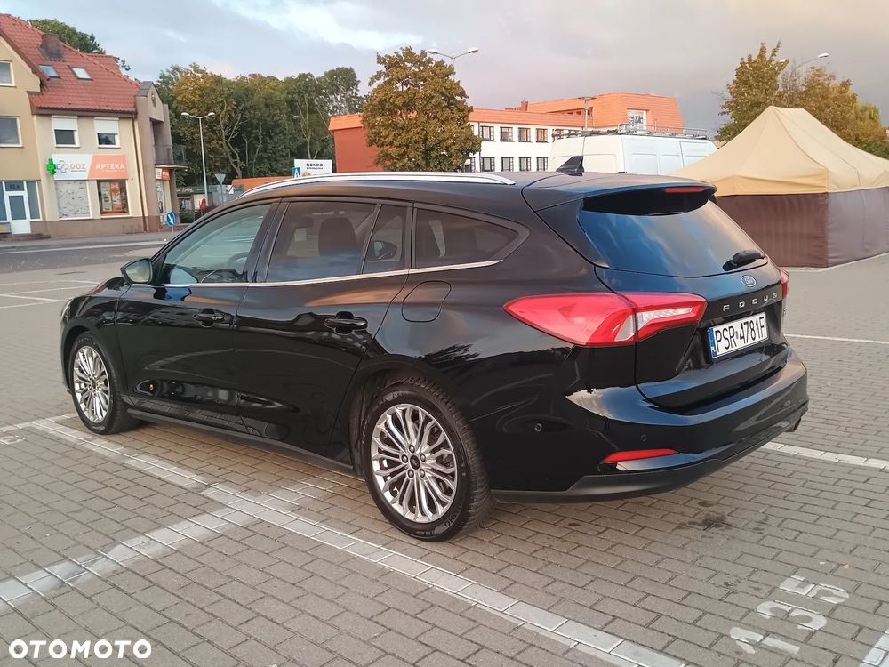 Ford Focus 1.0 EcoBoost Titanium Business - 3