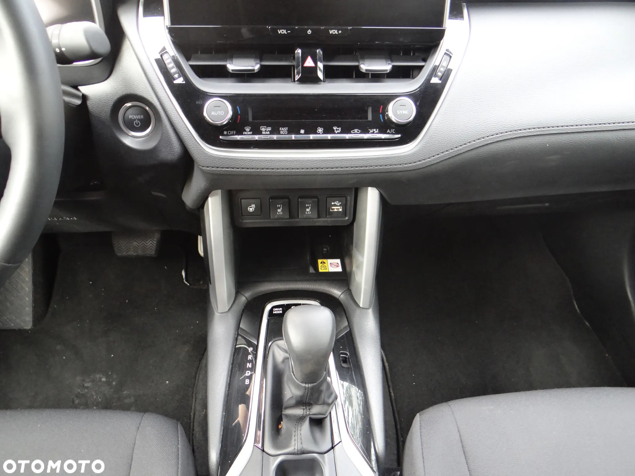 Toyota Corolla Cross - 22
