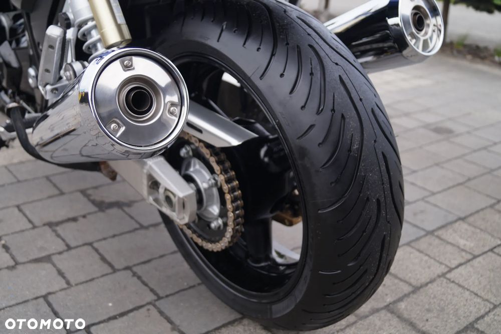 Suzuki GSX - 15