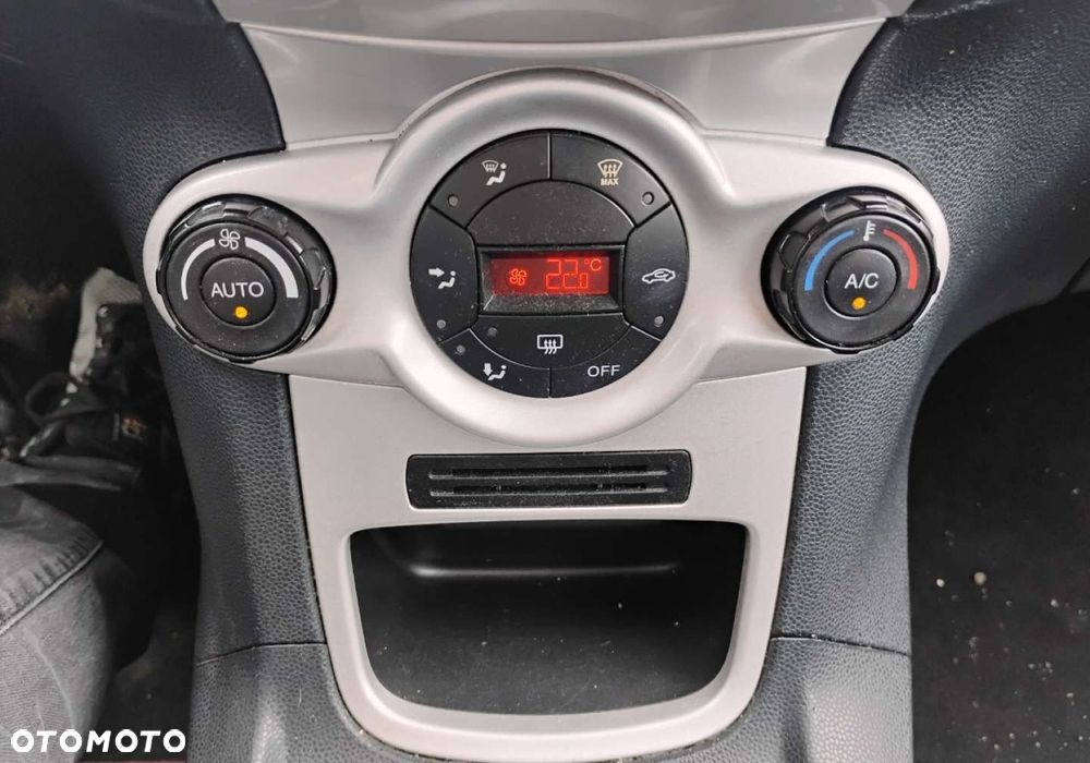 Ford Fiesta - 18