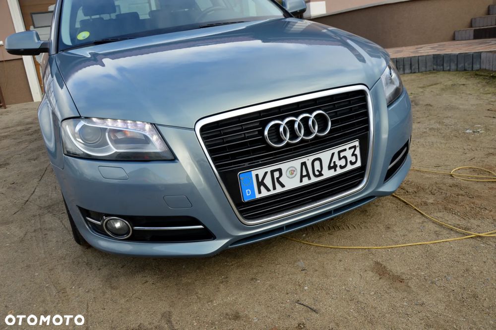 Audi A3 Sportback 1.6 TDI S line Sportpaket - 1
