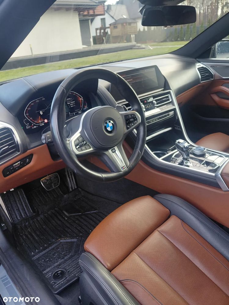 BMW Seria 8 - 13