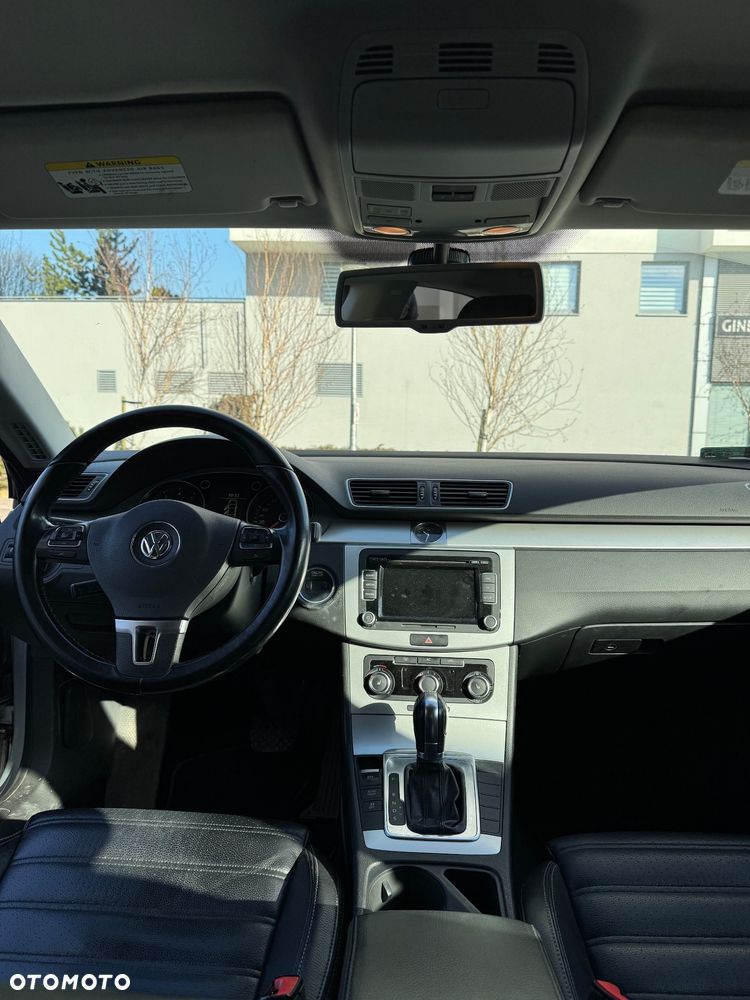 Volkswagen Passat 2.0 TSI Automatik R-Line Edition - 8