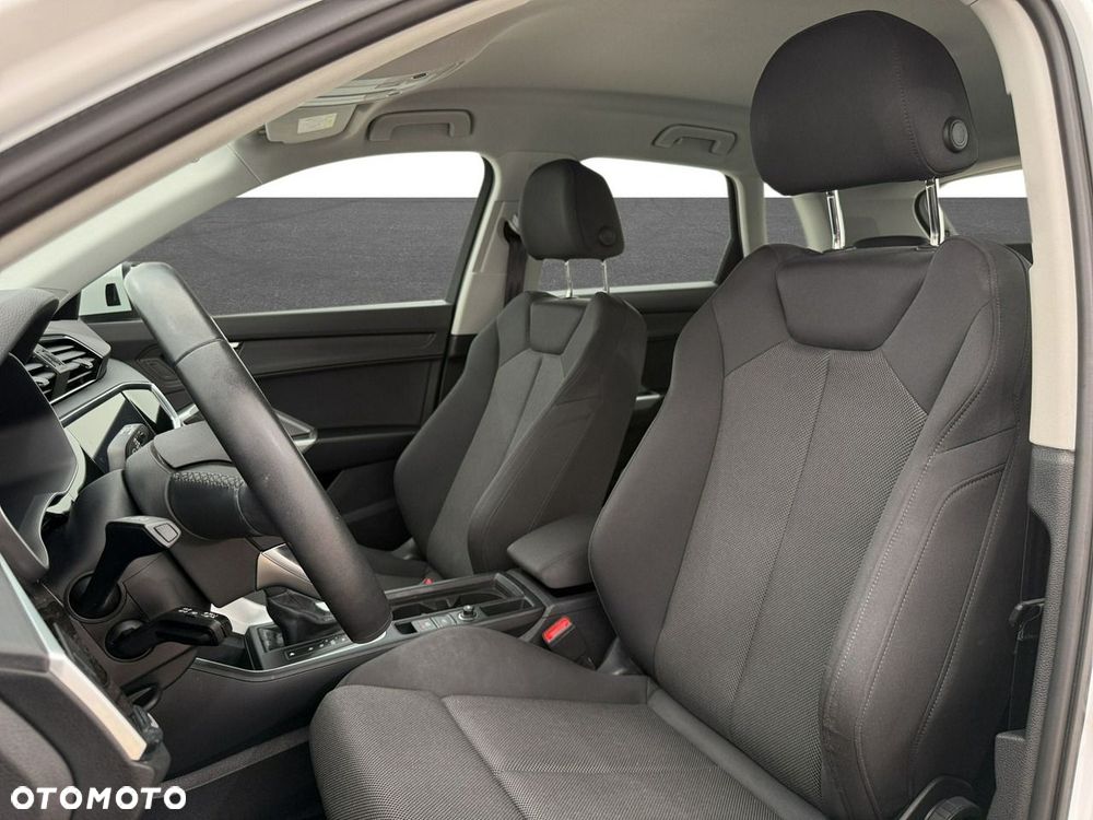 Audi Q3 Sportback - 16