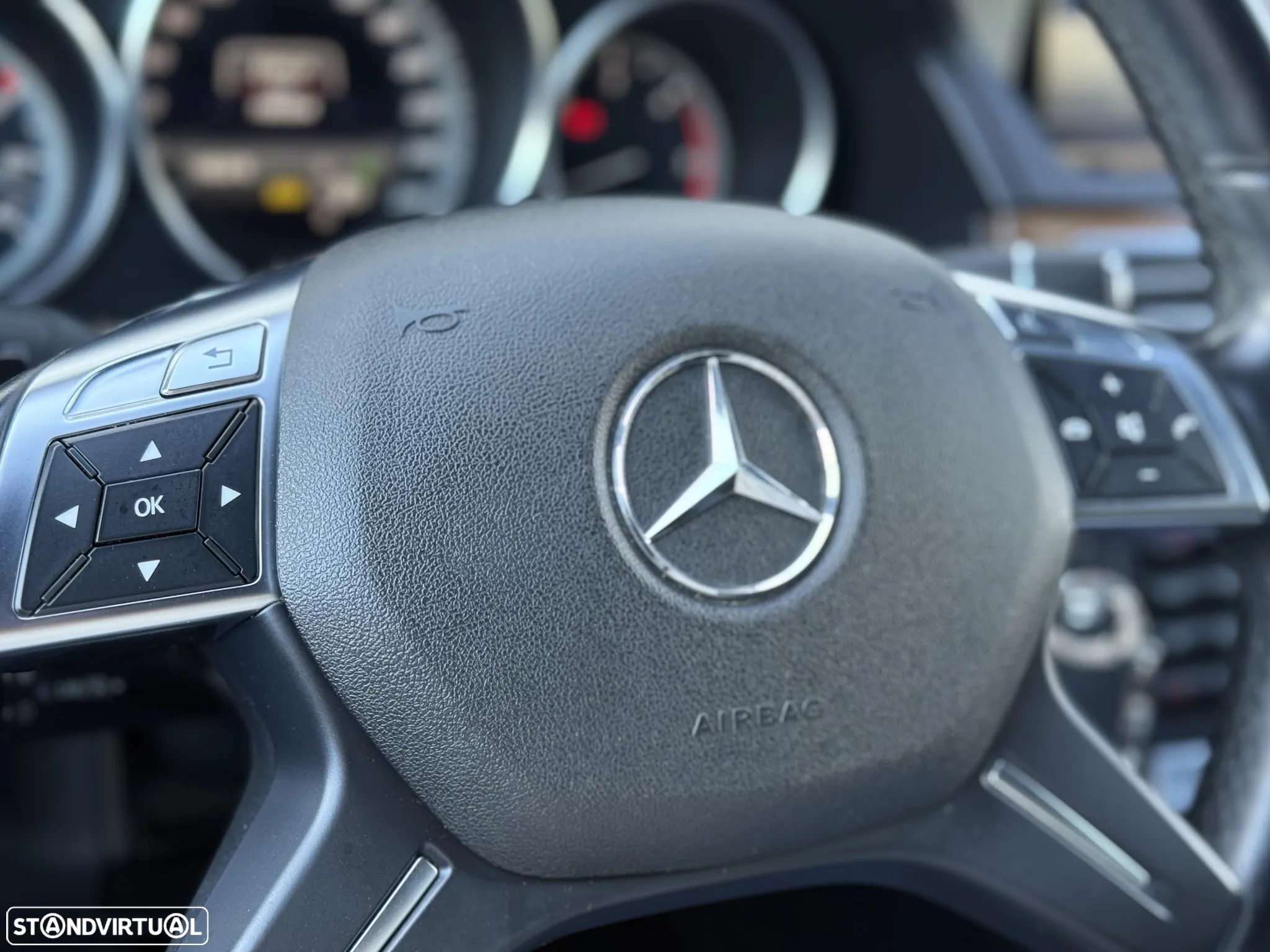 Mercedes-Benz E 350 BlueTEC Elegance BE - 48