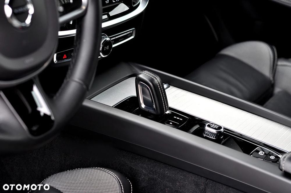 Volvo V60 B4 D Geartronic RDesign - 31