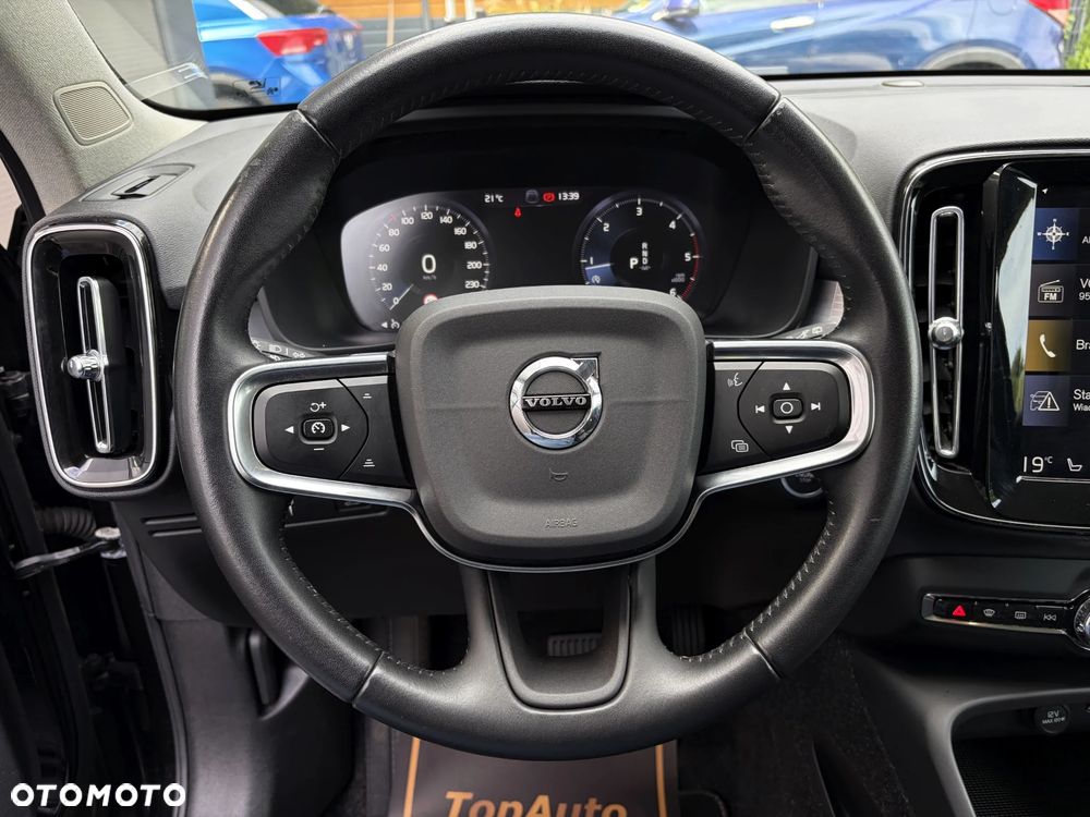 Volvo XC 40 D3 Momentum Pro - 24