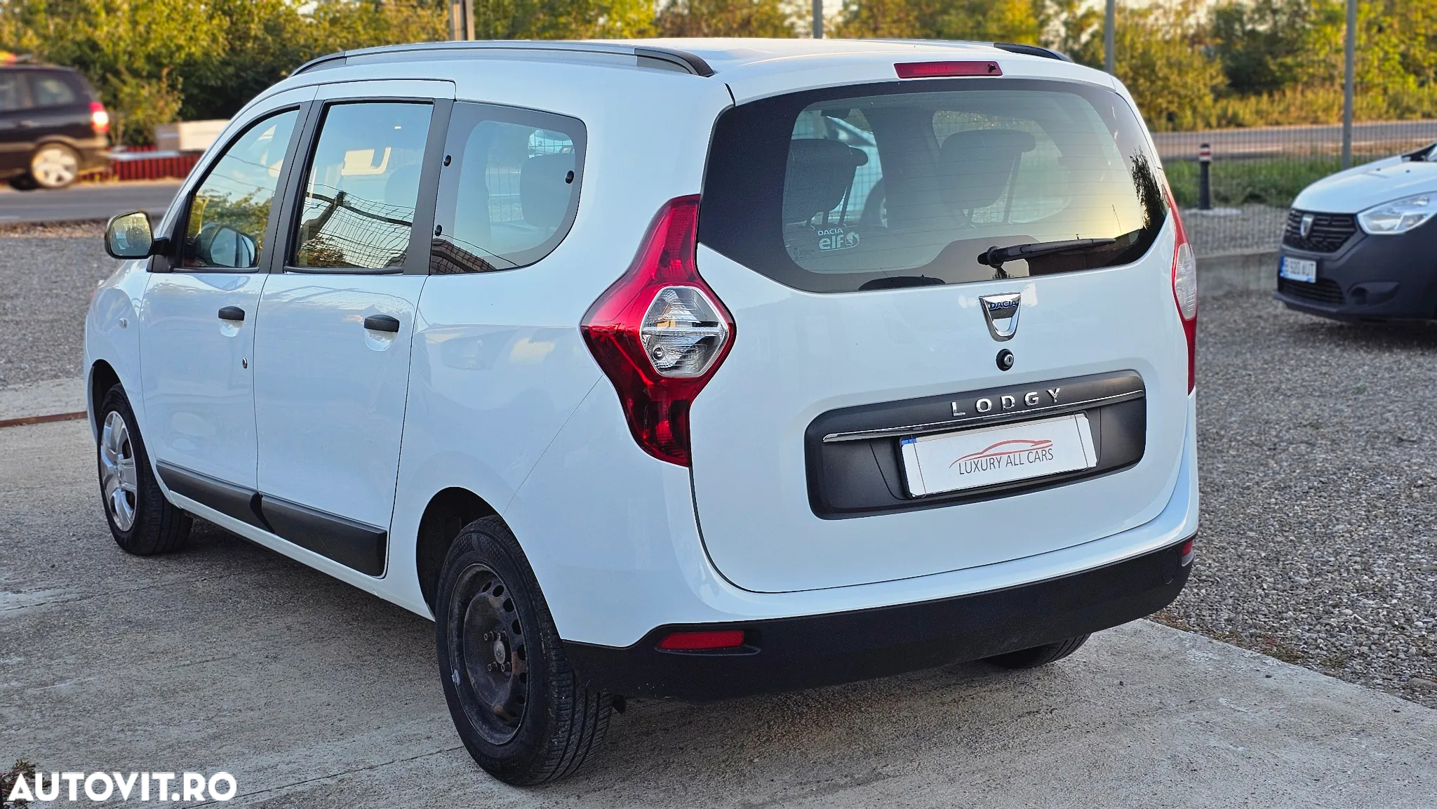 Dacia Lodgy 1.6 SCe Laureate - 6