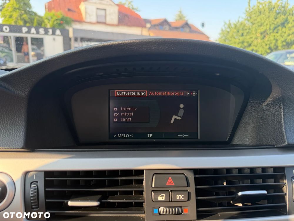 BMW Seria 3 320i - 29