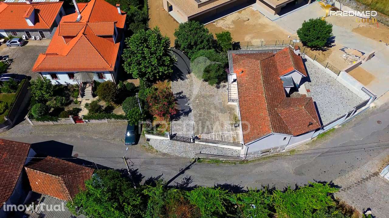 Moradia Bifamiliar - Grande imagem: 3/25