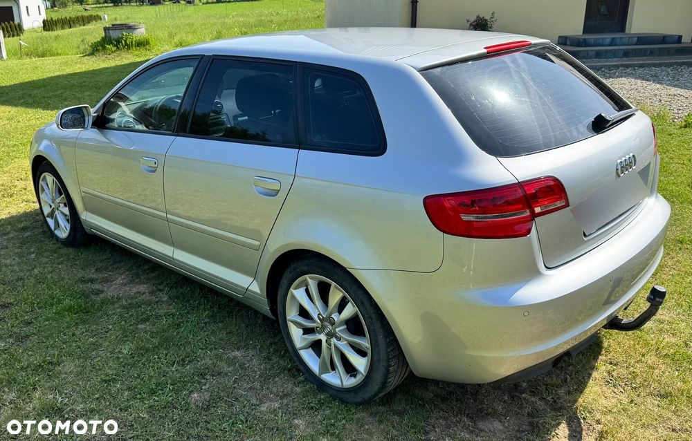 Audi A3 Sportback 2.0 TDI DPF Ambiente - 8
