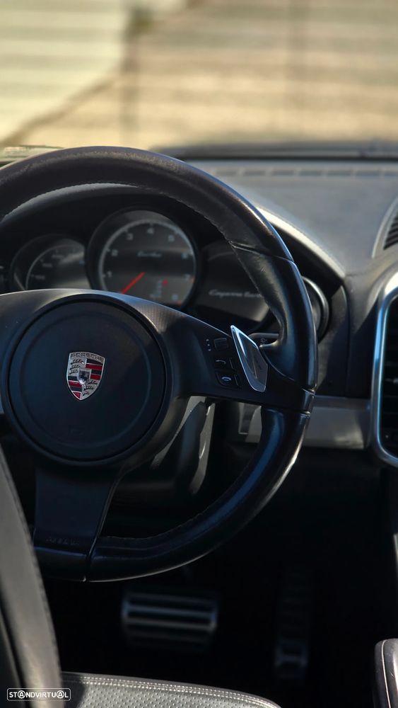 Porsche Cayenne Turbo - 8