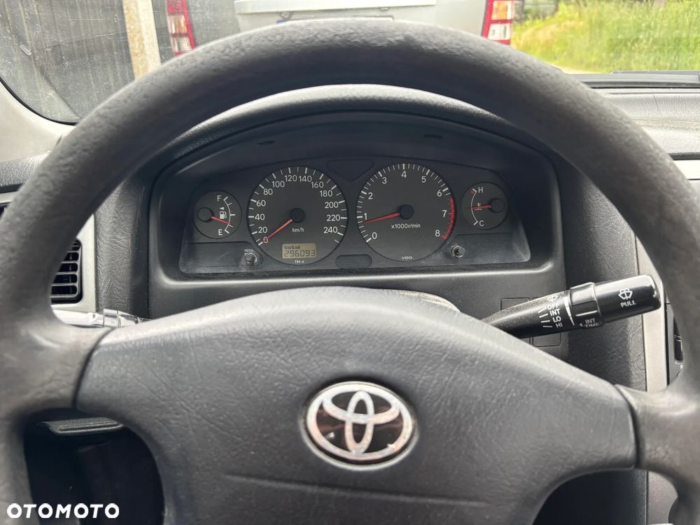 Toyota Avensis 1.6 VVT-i Terra - 5