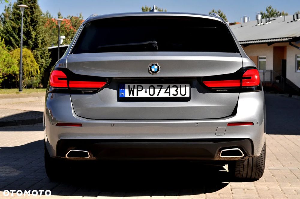 BMW Seria 5 520i - 36