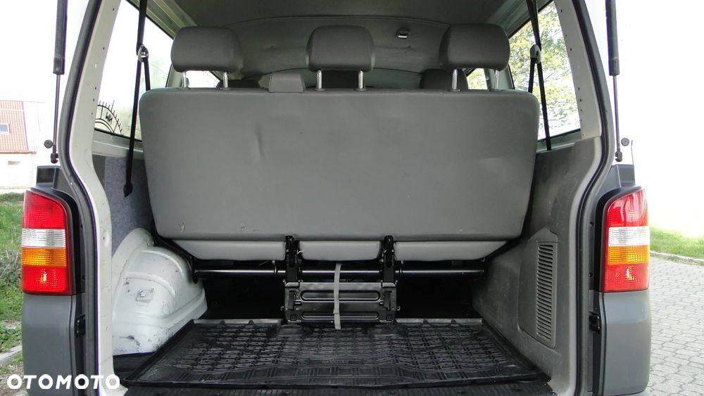Volkswagen Transporter Caravelle Kurz (7.Si.) - 12
