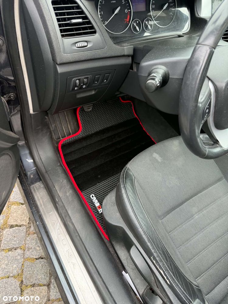 Renault Laguna 2008 photo 4