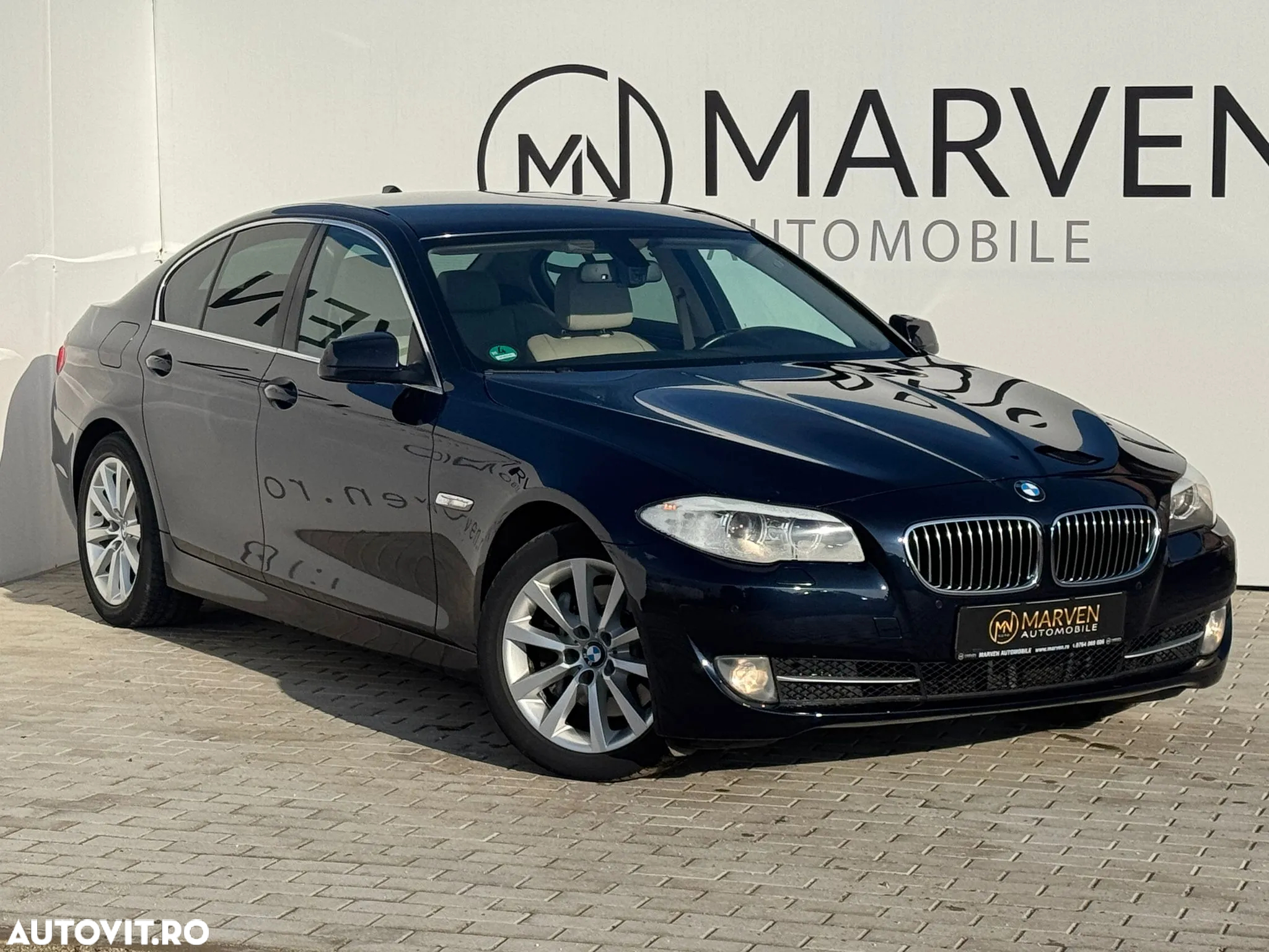 BMW Seria 5 525d xDrive AT - 3