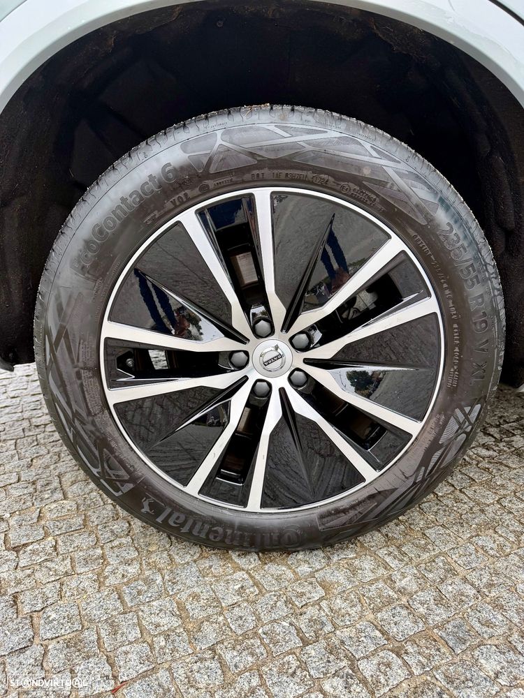 Volvo XC 90 T8 AWD Core - 11