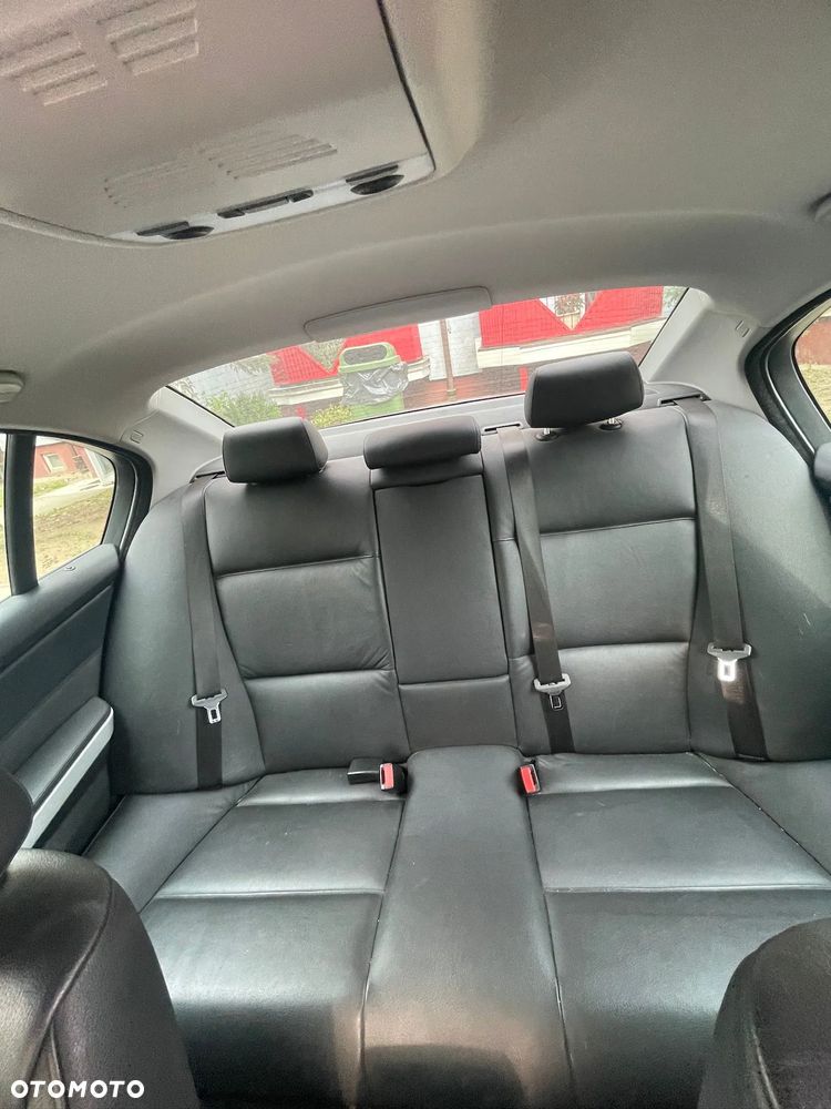 BMW Seria 3 325i - 10